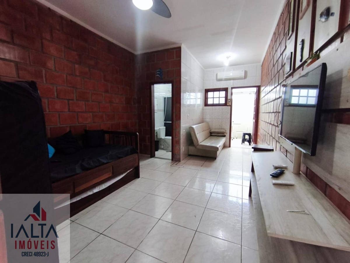 Flat à venda em Caraguatatuba com 1 quarto e piscina - Porteira Fechada na Vila Balneário Santa Martha - Flat/Loft/Estúdio em Martim de Sá, Caraguatatuba - à venda - IALTA IMOVEIS LTDA