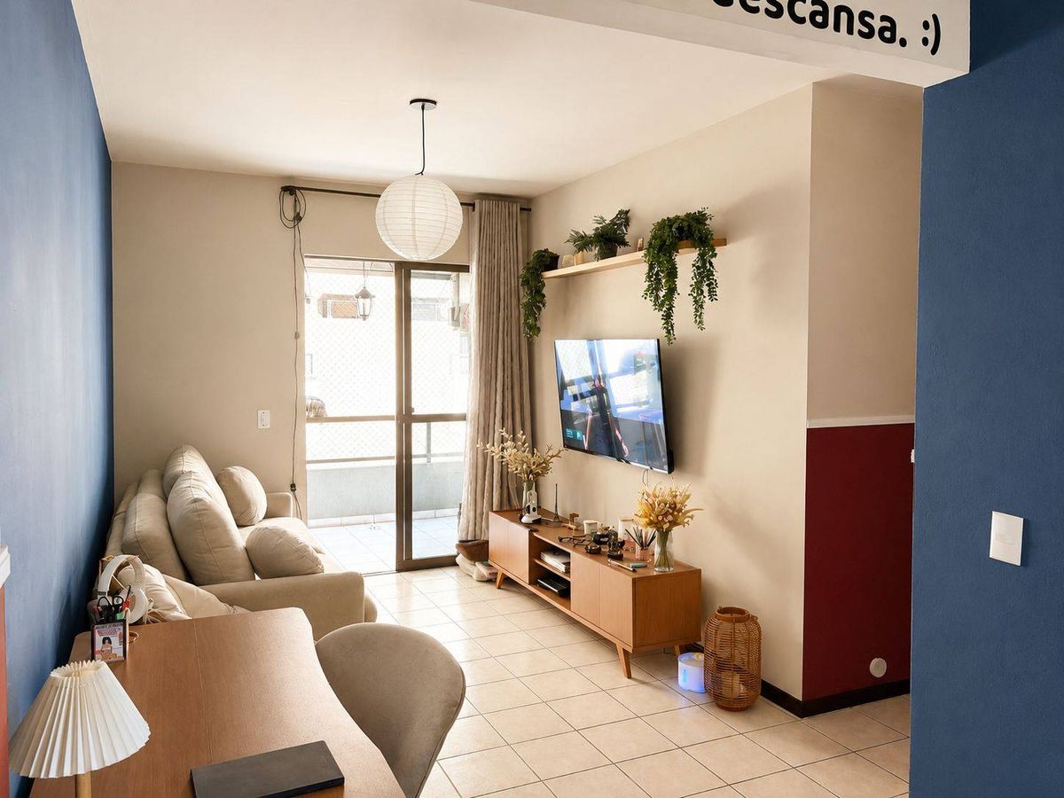 APARTAMENTO REFORMADO COM 2 DORMITÓRIOS A 50M DO MAR DE BOMBAS - Apartamento em Bombas, Bombinhas - à venda - Imobiliária KS