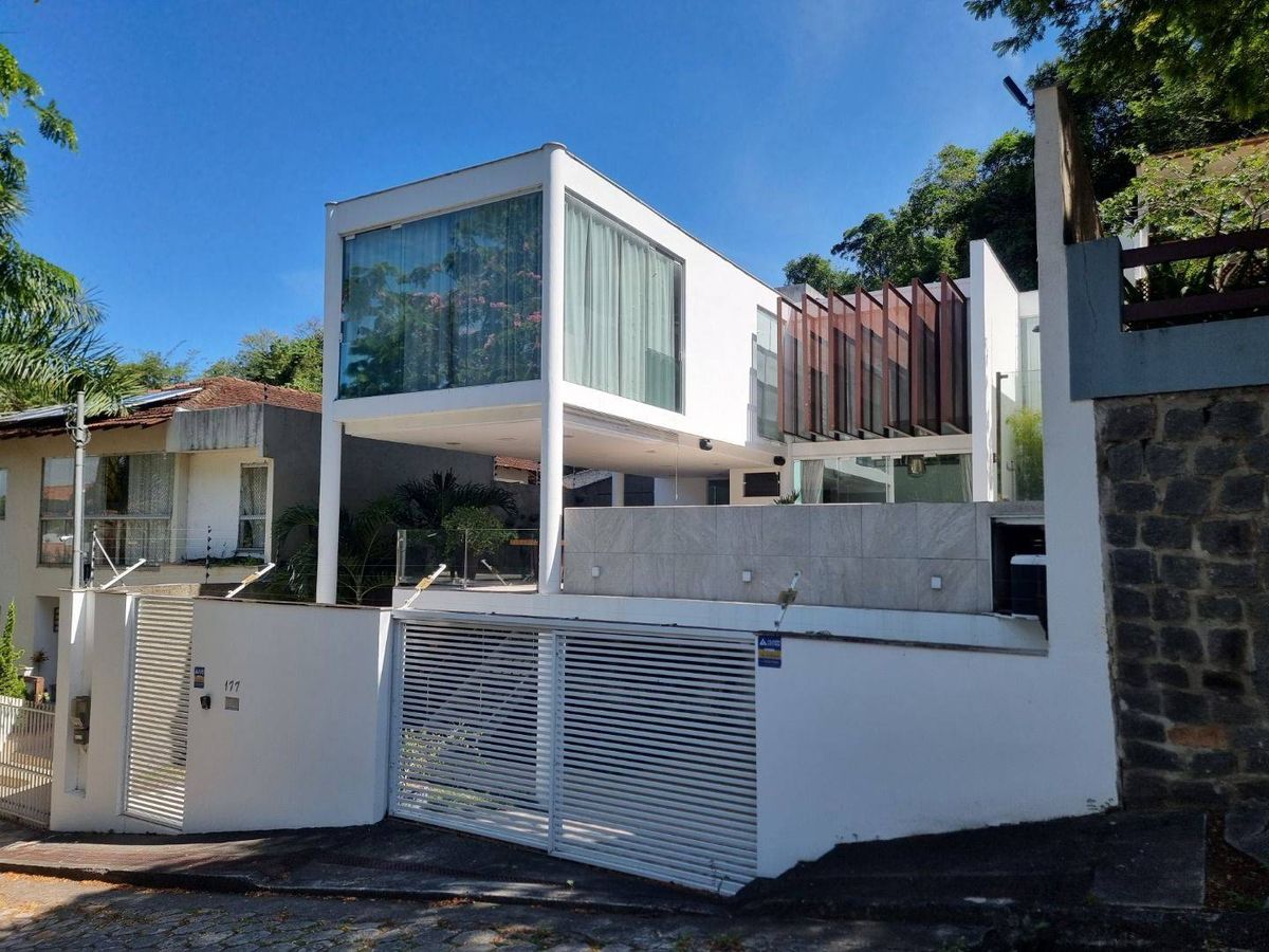 Casa - 3 Suítes - 335 m² - Fradinhos - Vitória/ES - Casa em Fradinhos, Vitória - para locação - More & Corporatti Soluções Imobiliárias Ltda