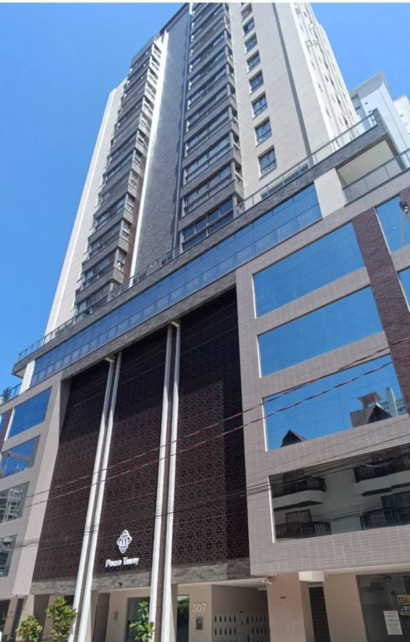 🏙️ EXCLUSIVIDADE NO CENTRO DE BALNEÁRIO CAMBORIÚ - Apartamento em Centro, Balneário Camboriú - à venda - GJ Imóveis LTDA