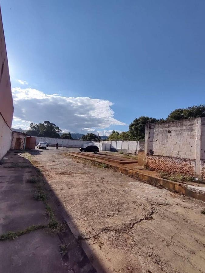 VENDA E LOCAÇÃO DE TERRENO EM ITAJUBÁ - Terreno em Avenida, Itajubá - para locação e à venda - Colibri Imóveis Ltda