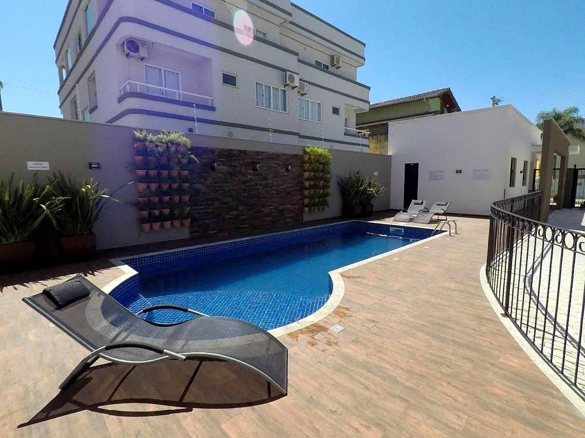 Apartamento mobiliado com 2 dormitórios, 2 vagas e sacada com churrasqueira à venda em Bombas, Bombinhas - Apartamento em Bombas, Bombinhas - à venda - MARCOS IMÓVEIS