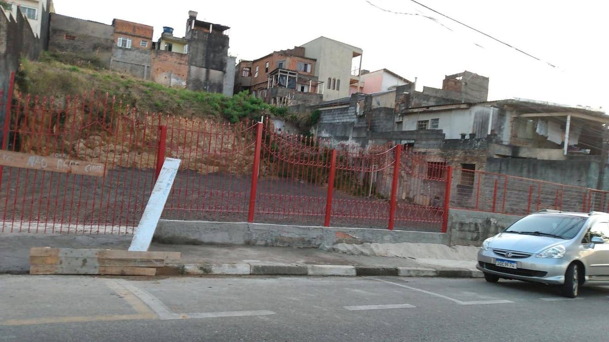 Terreno com 840 m2 em Franco da Rocha - Sp - Lote/Terreno em Vila Zanela, Franco da Rocha - à venda - Entry Imob
