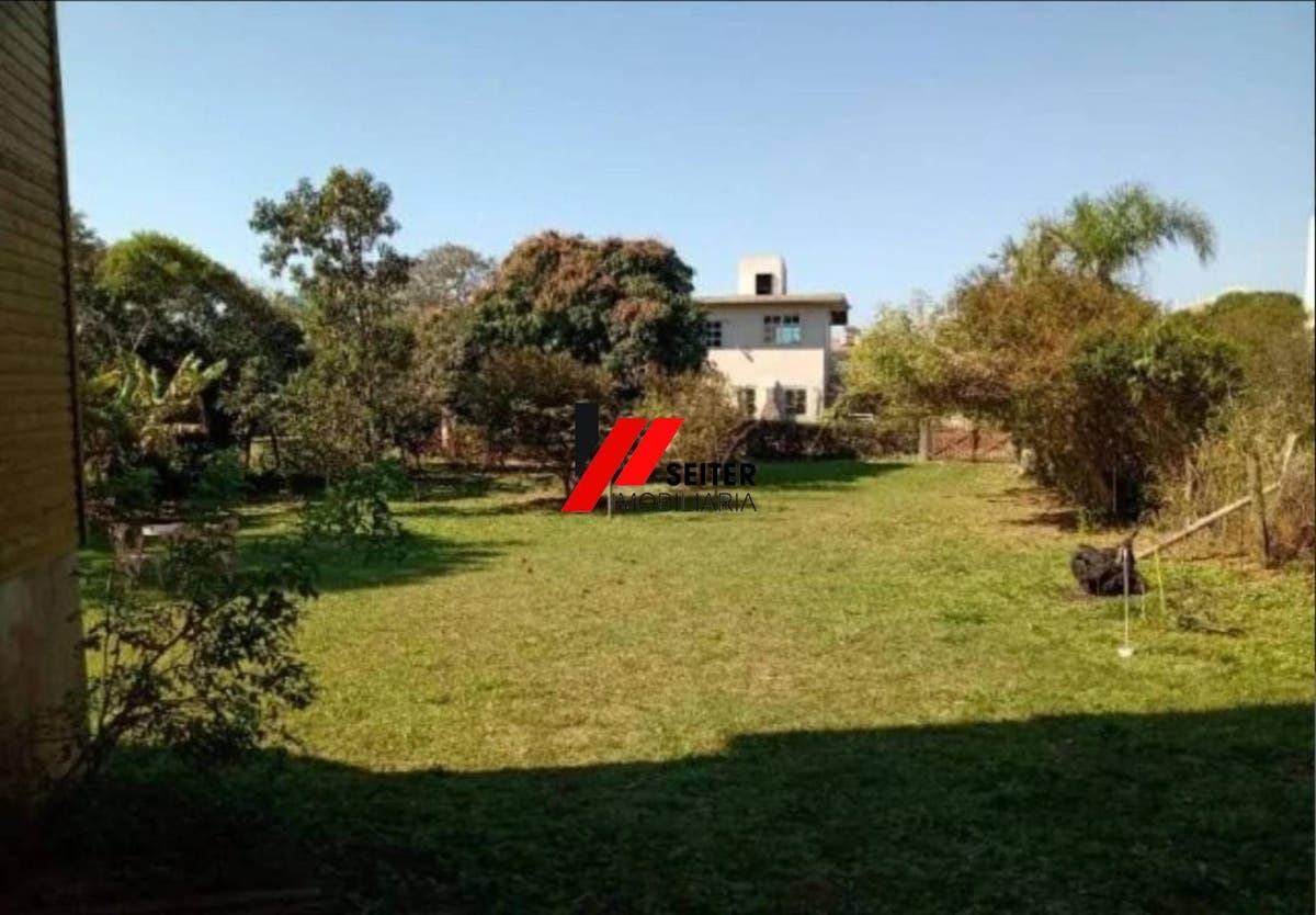 Casa à venda na praia do Santinho com terreno grande à500 metros do mar - Casa em Ingleses do Rio Vermelho, Florianópolis - à venda - Seiter Imobiliária