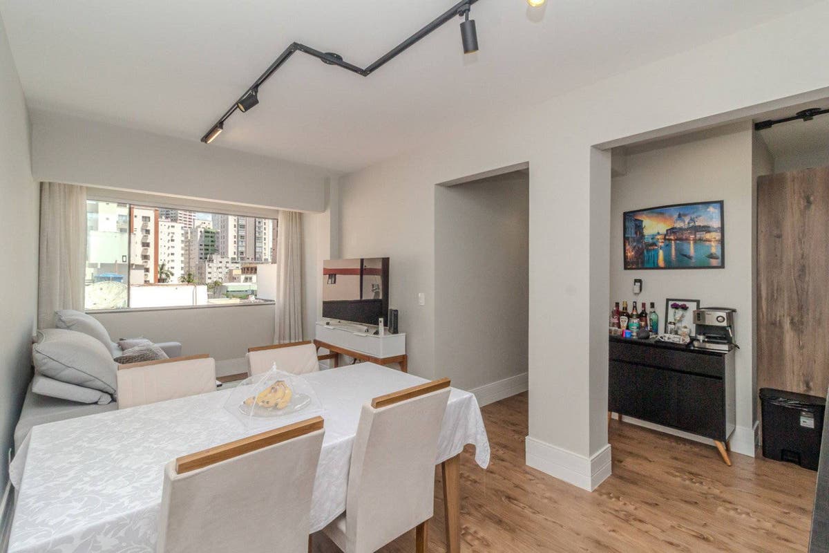 Apartamento com 2 quartos à Venda no Edifício Praia de Itaparica no Centro em Balneário Camboriú - Apartamento em Centro, Balneário Camboriú - à venda - WOW Imobiliária Ltda