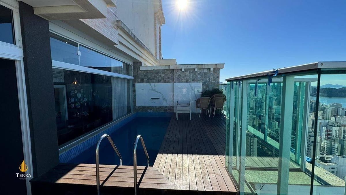 Cobertura a Venda no Residencial Edifício Edgar Wegner centro de Balneário Camboriú - Cobertura em Centro, Balneário Camboriú - à venda - IMOBILIÁRIA TERRA ITAJAI LTDA
