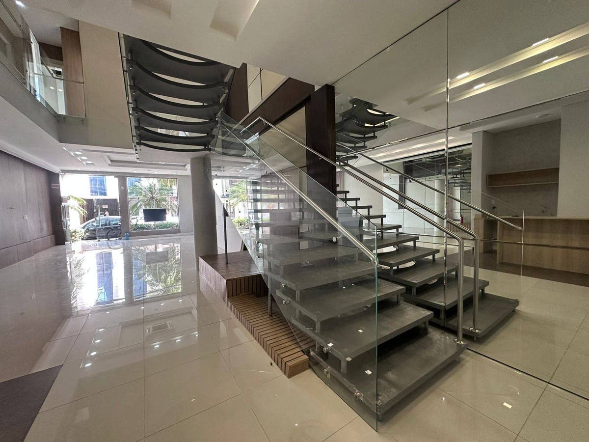 SALA COMERCIAL NO CENTRO DE BALNEÁRIO CAMBORIÚ - Comercial em Centro, Balneário Camboriú - para locação - Brava Norte Imóveis