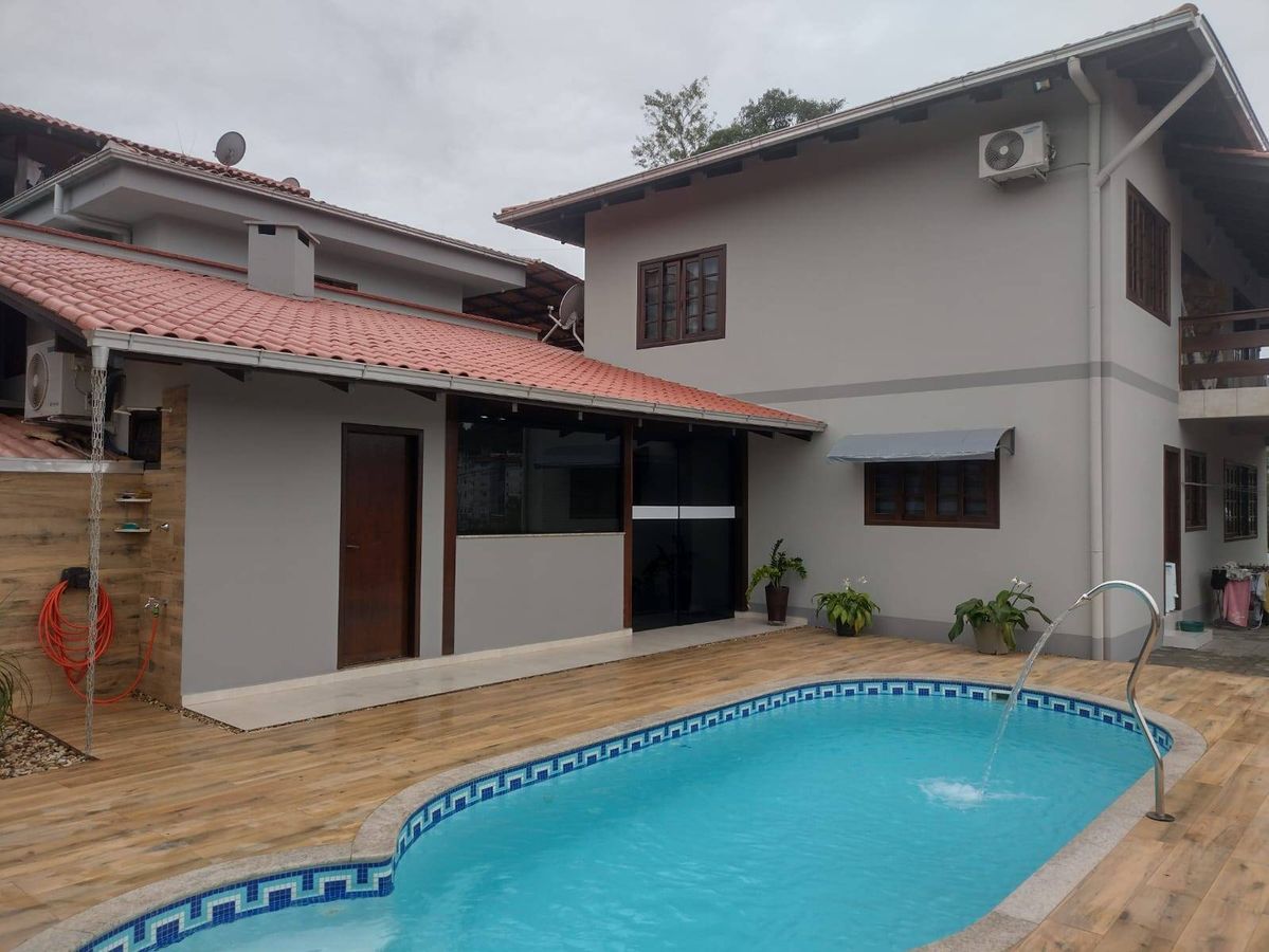CASA MOBILIADA COM 1 SUÍTE + 2 QUARTOS, ESTRADA NOVA - Casa em Estrada Nova, Jaraguá do Sul - à venda - IMOB Imóveis