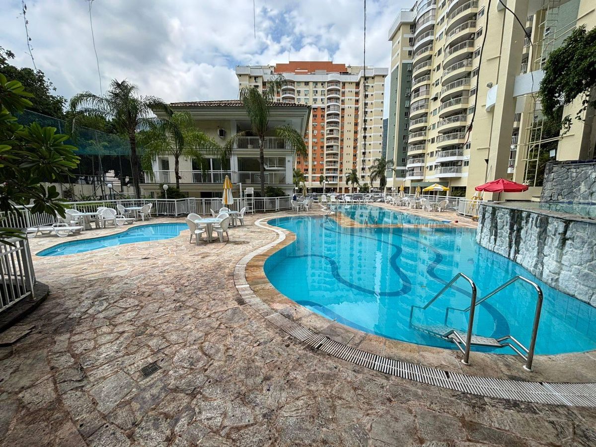 Excelente oportunidade na rua Garibaldi, com varanda gourmet, sala com 2 ambientes, 3 quartos, sendo uma suíte, 1 banheiro social e uma cozinha planejada. - Apartamento em Tijuca, Rio de Janeiro - à venda - MIGUEZ IMOBILIÁRIA