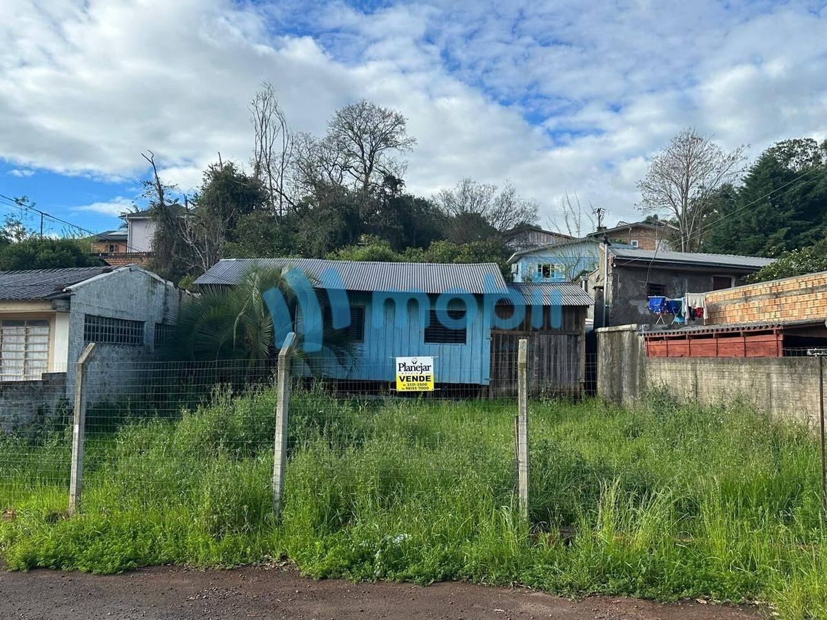 Casa à venda no bairro Centro em Carazinho/RS - Casa em Centro, Carazinho - à venda - Mobii Negocios Imobiliarios LTDA