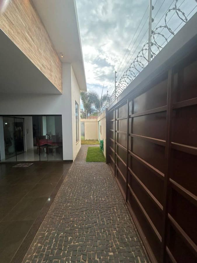 Casa Parque das Laranjeiras - Casa em Parque das Laranjeiras Prolongamento, Rio Verde - à venda - IMOBILIARIA REI EMPREENDIMENTOS S/S LTDA
