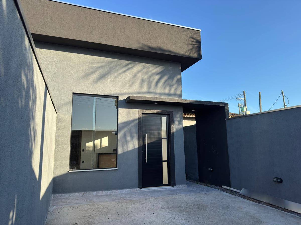CASA COM ACABAMENTO FINO E MODERNO-BAIRRO GOLFINHO-CARAGUATATUBA-SP - Casa em Balneário dos Golfinhos, Caraguatatuba - à venda - Vilela Imóveis