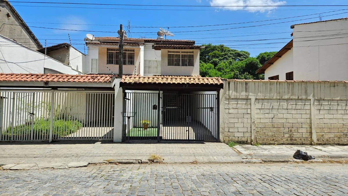 Sobrado com 3 Quartos à Venda, Boa Vista - Pindamonhangaba - Sobrado em Boa Vista, Pindamonhangaba - à venda - EDSON DERRICO IMOVEIS LTDA