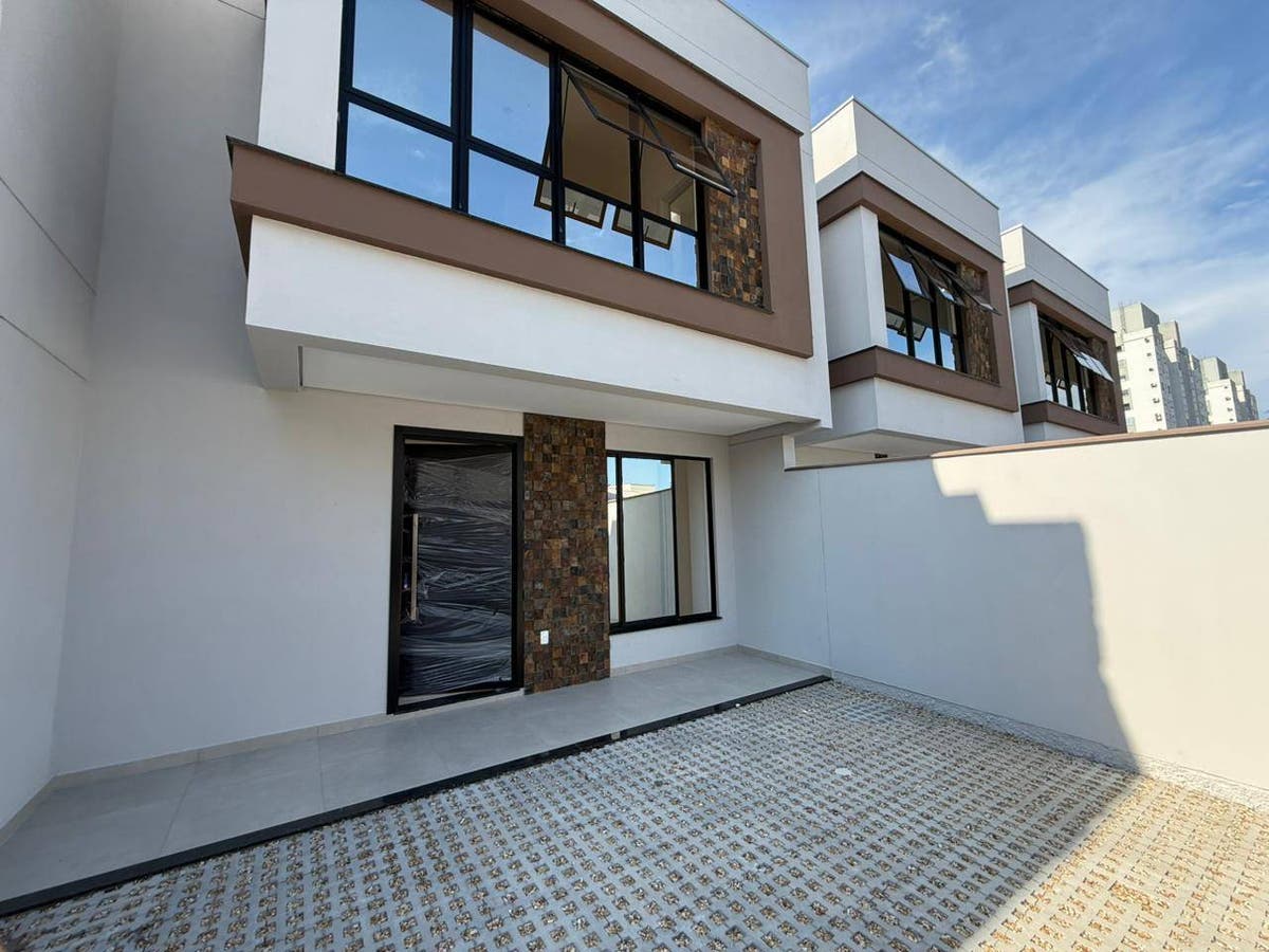 Casa com 2 suítes a 400m da praia, Itacolomi - Balneário Piçarras - Casa em Itacolomi, Balneário Piçarras - à venda - MARIAN IMÓVEIS