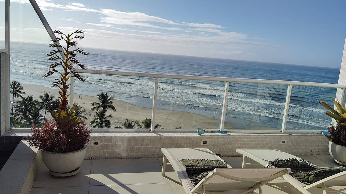 Maravilhosa Cobertura Pé na Areia - Condominio Sunshine Riviera de São Lourenço - Cobertura em Riviera de São Lourenço, Bertioga - à venda - Um Imóvel