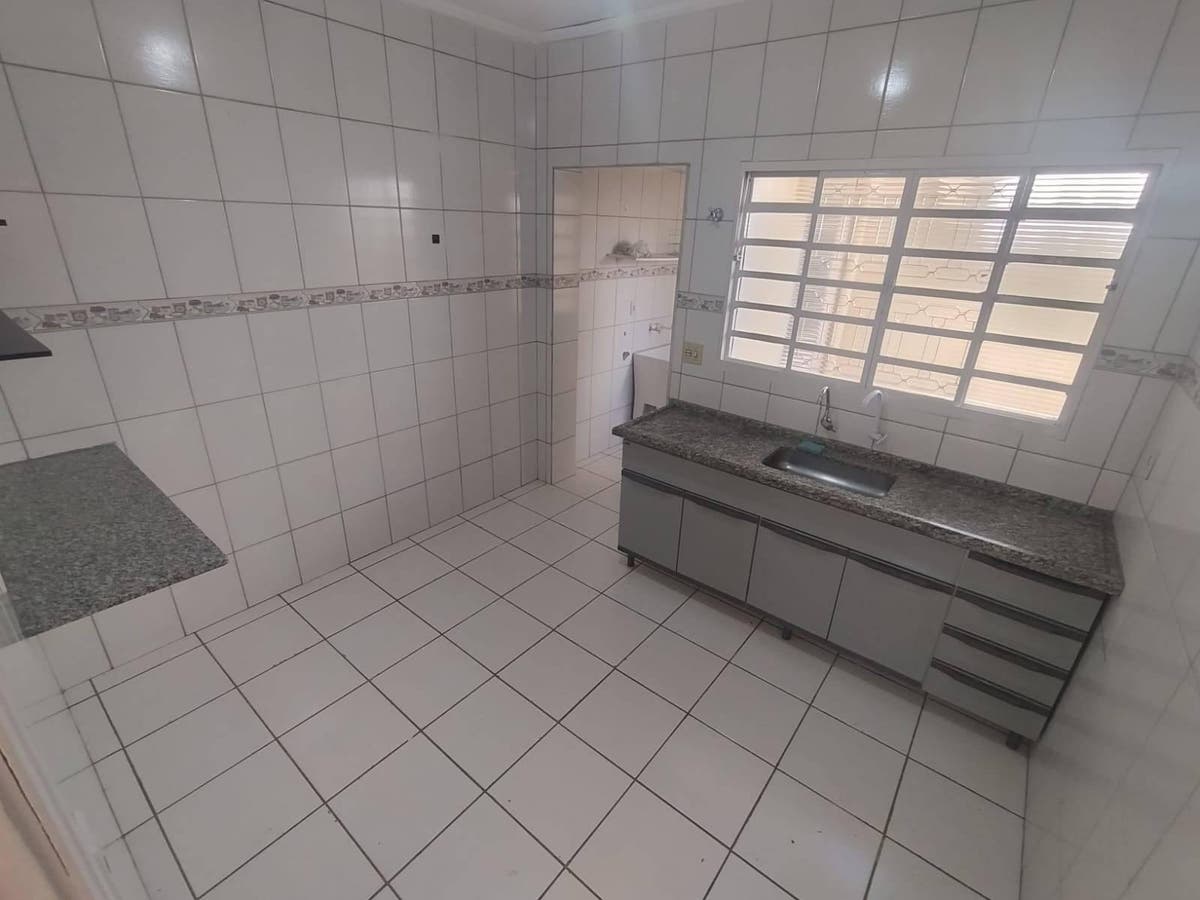 Imóvel para estudantes - Vila Nassif Name - Kitnet em Vila Nassif Name, Jaú - para locação - JM IMOBILIARIA ARRUDA LTDA ME