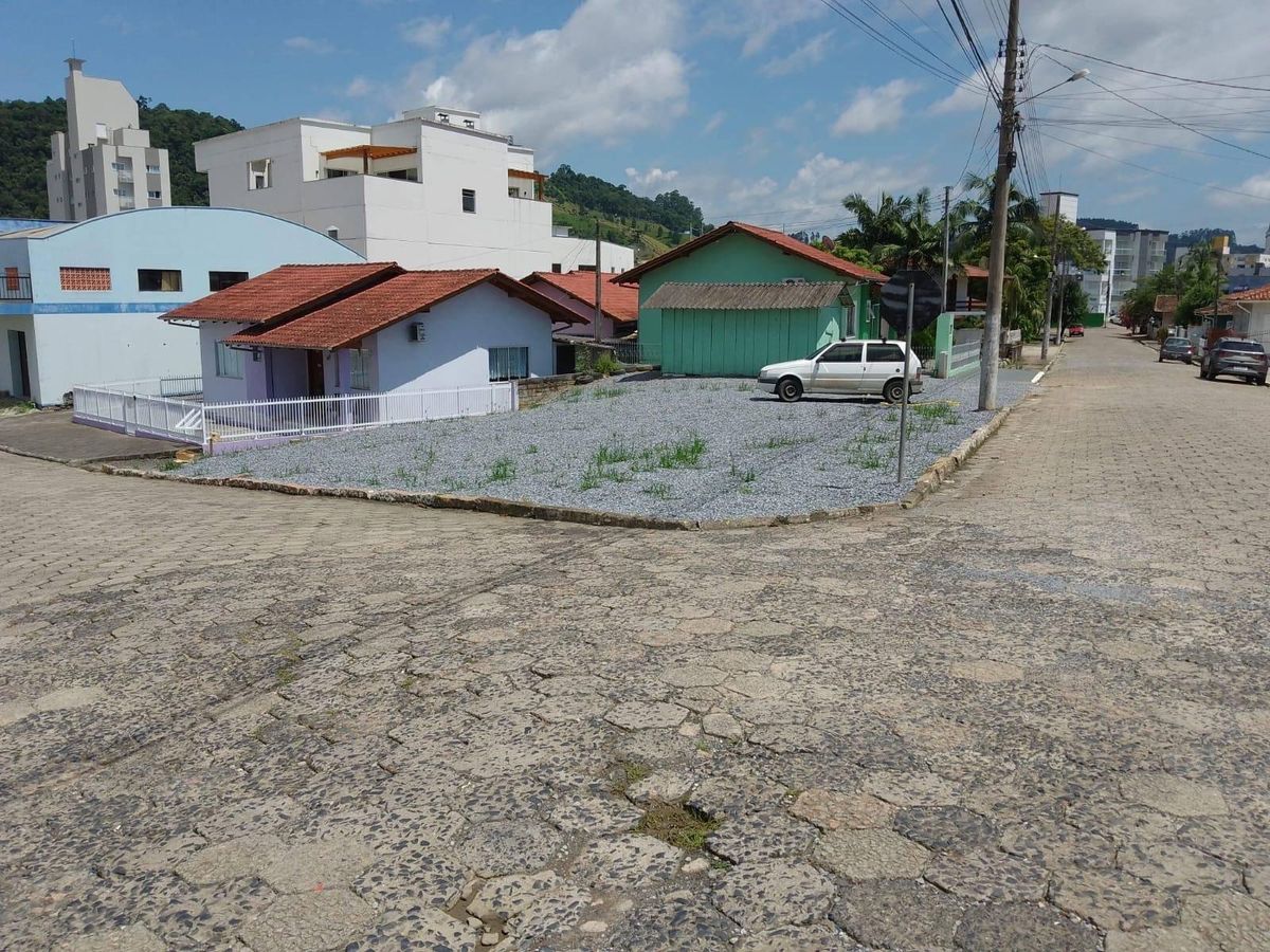 Ponto Comercial para alugar no Centro - Ituporanga - SC - Terreno em Ituporanga - para locação - SCHEFFER & NASCIMENTO NEGOCIOS IMOBILIARIOS LTDA