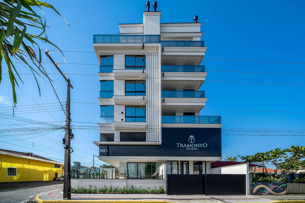 Apartamento Frente Mar Com 3 Suítes na Praia de Canto Grande em Bombinhas SC / COD: V363 - Apartamento em Canto Grande, Bombinhas - à venda - Lucas Da Silva