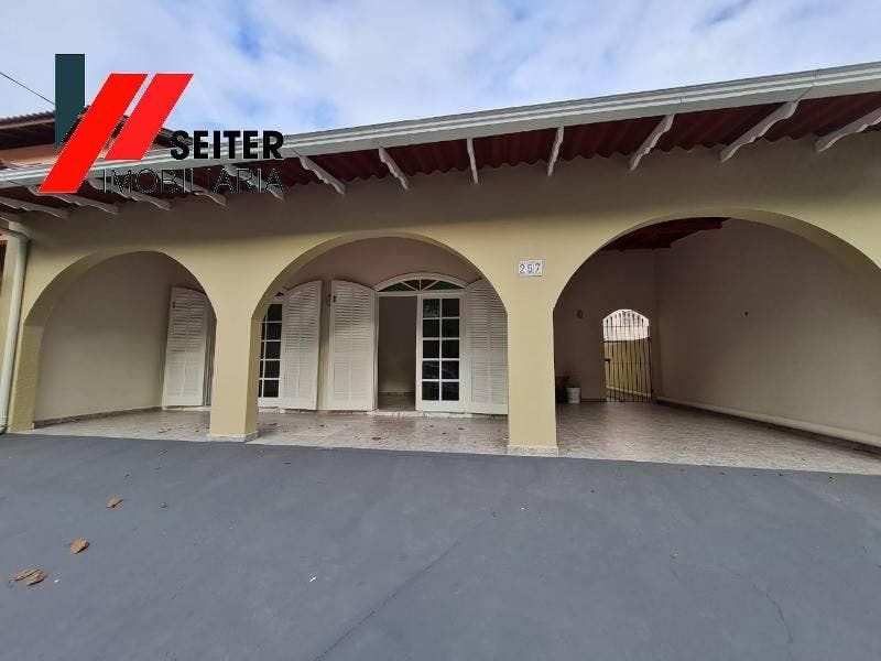 Casa 3 dormitorios para locação trindade - Casa em Trindade, Florianópolis - para locação - Seiter Imobiliária