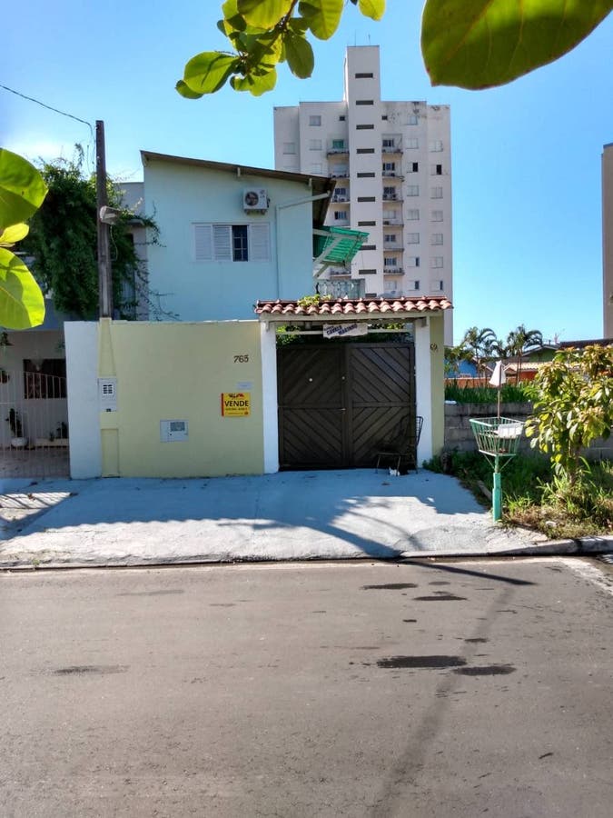 🏡 Sobrado à venda na Martin de Sá– Caraguatatuba/SP! - Sobrado em jardim aruan, Caraguatatuba - à venda - Vilela Imóveis