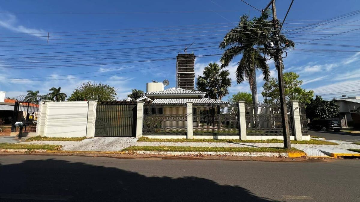 Casa , com 3 quartos - Centro, Sorriso