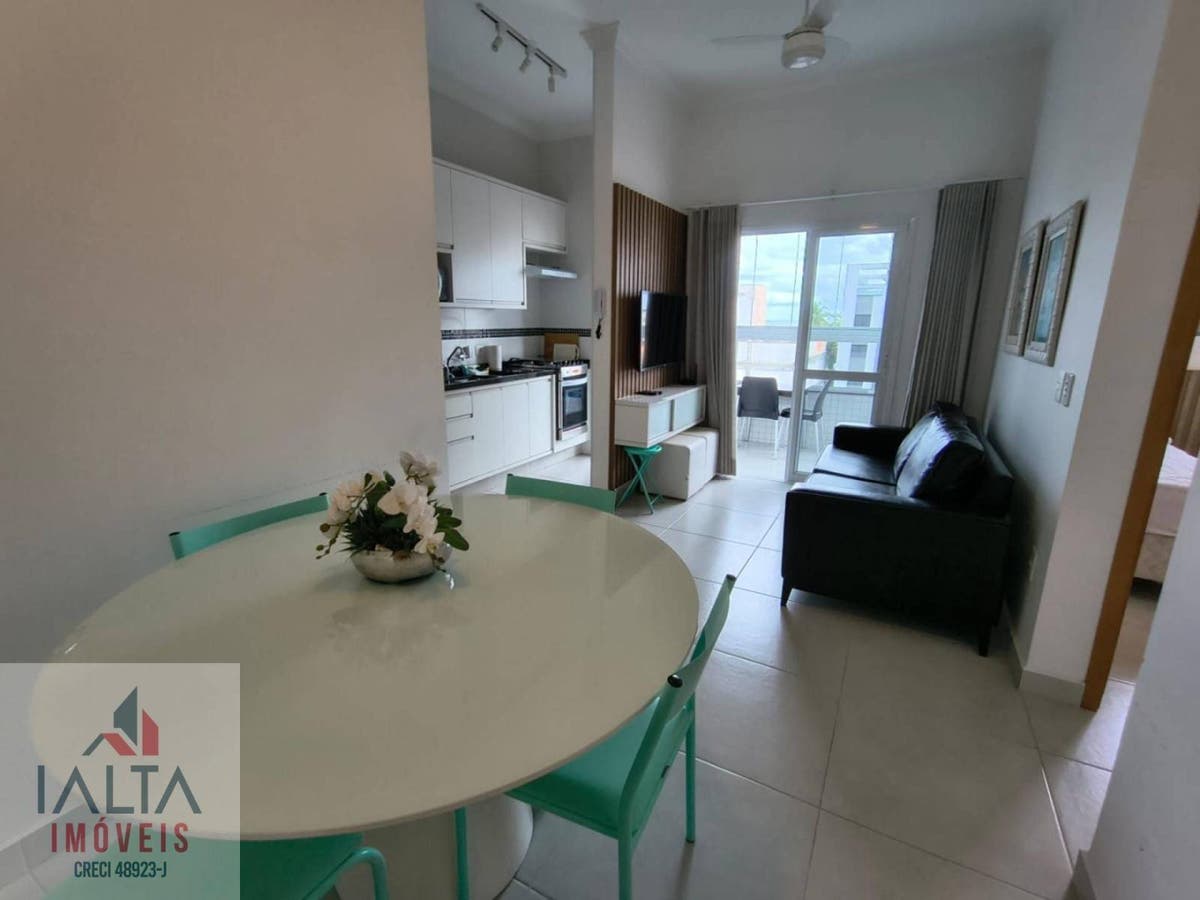 Perfeito para Morar ou Investir: Apto Mobiliado Próximo à Praia das Toninhas - Apartamento em Toninhas, Ubatuba - à venda - IALTA IMOVEIS LTDA