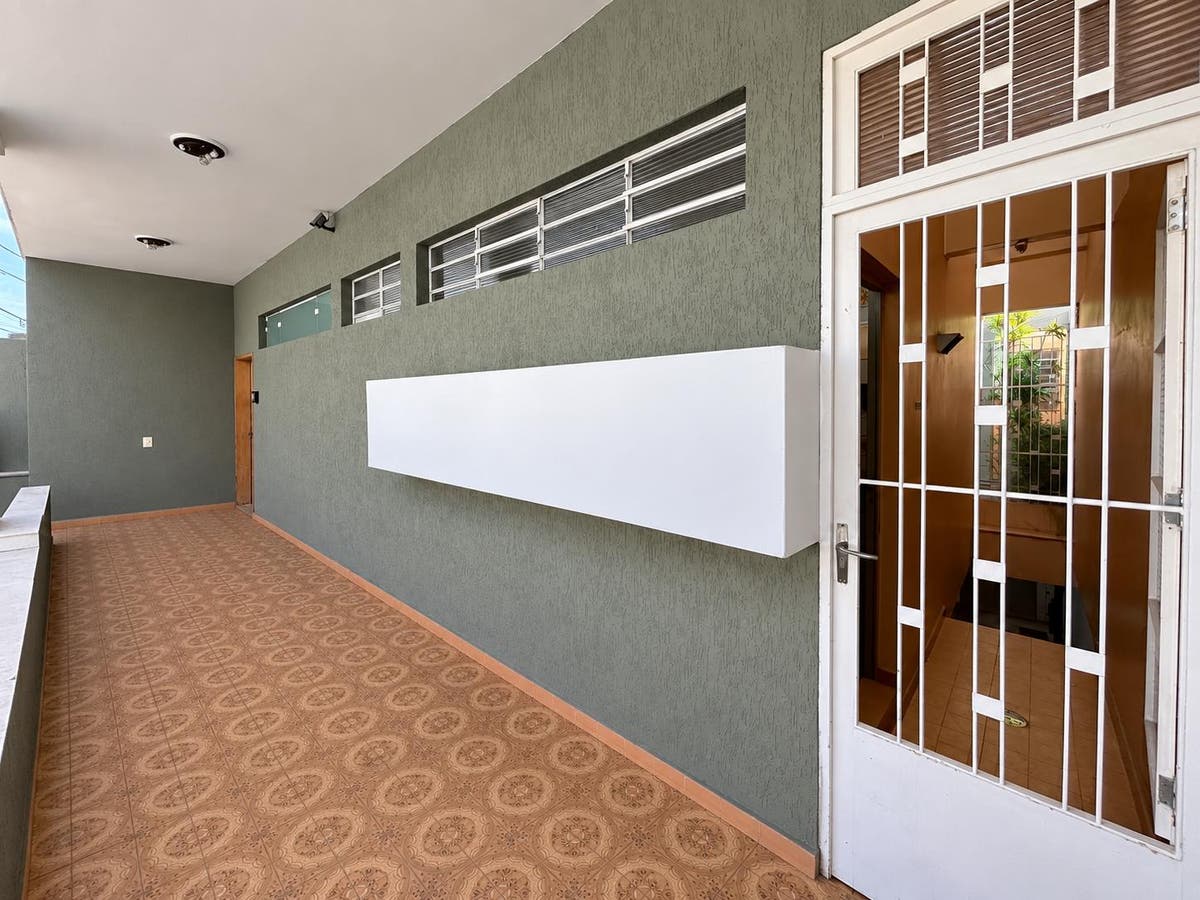 Clinica ampla e versátil no Centro - Comercial em Centro, Bragança Paulista - para locação - Baires Imóveis