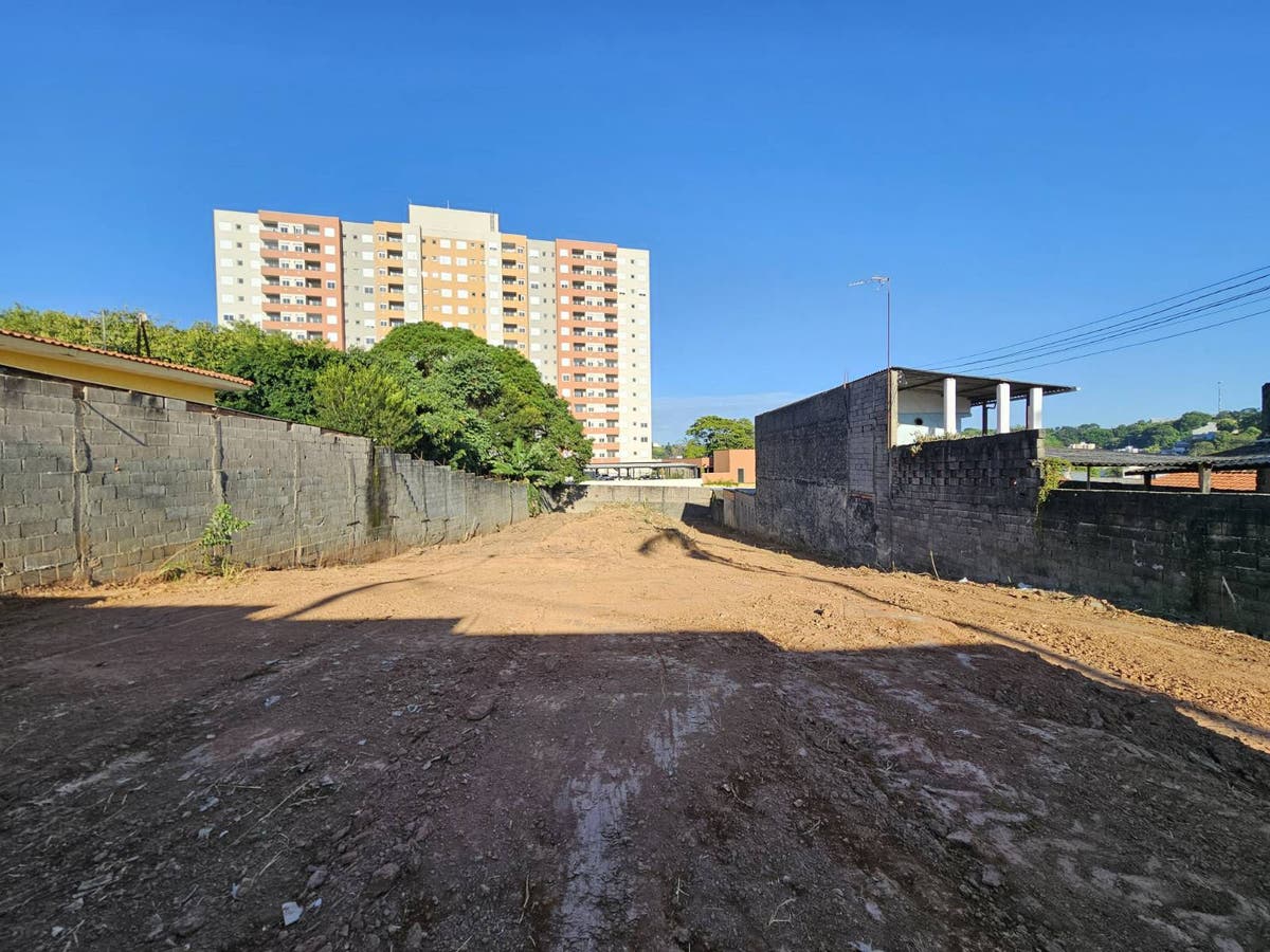 Terreno á venda no bairro Colônia com 887 m2 - Jundiaí - Sp - Lote/Terreno em Jardim Adélia, Jundiaí - à venda - Entry Imob