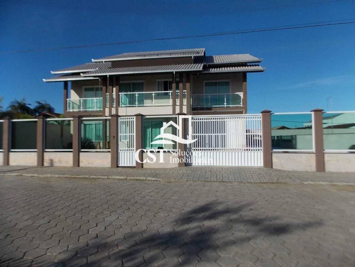 CASA COM 03 QUARTOS SENDO 01 SUÍTE NO BAIRRO SÃO CRITÓVÃO - Barra Velha/SC - Sobrado em São Cristóvão, Barra Velha - à venda - CST SOLUÇÕES IMOBILIARIA LTDA