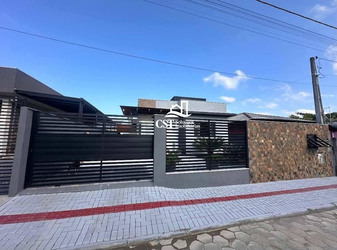 CASA SEMIMOBILIADA COM AMPLO QUINTAL NO BAIRRO ITAJUBA - Barra Velha/SC - Casa em Itajuba, Barra Velha - à venda - CST SOLUÇÕES IMOBILIARIA LTDA