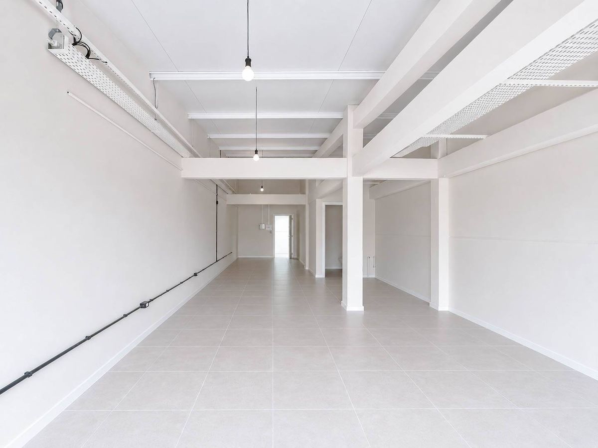 Sala comercial em localização estratégica no Centro de Camboriú - Salas Comerciais em Areias, Camboriú - para locação - Desc Imóveis
