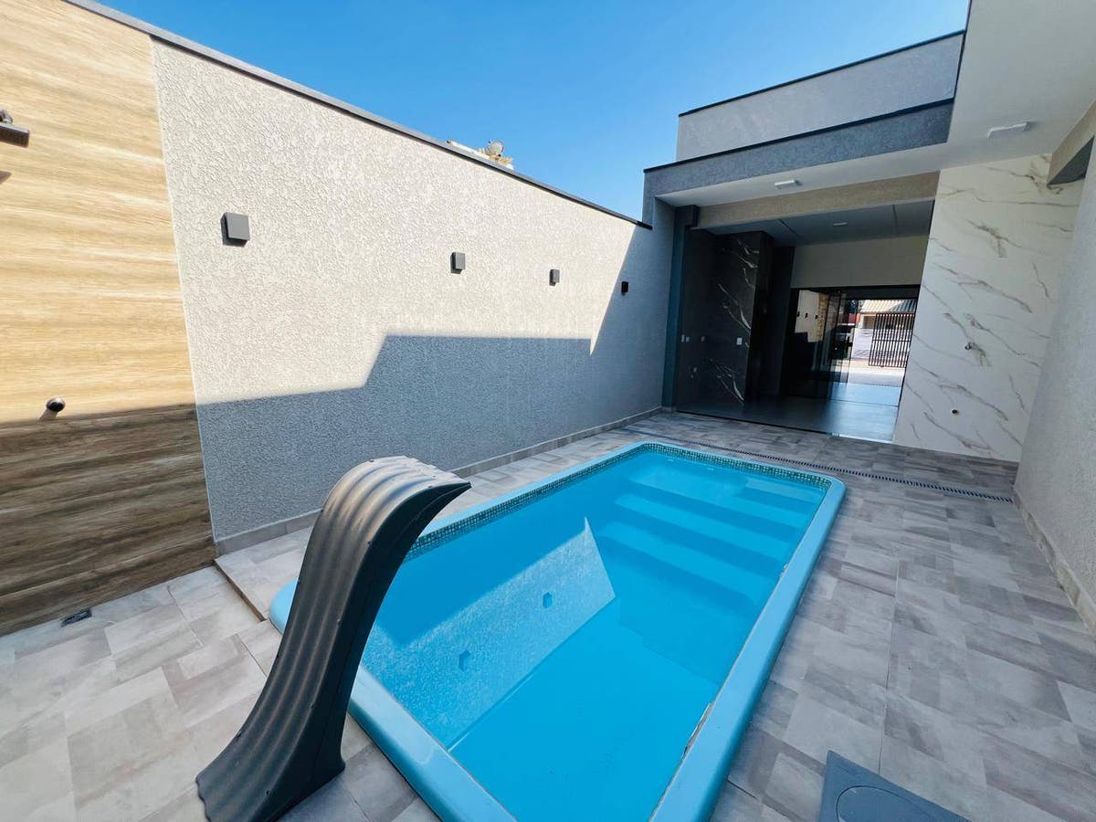 Casa com Piscina e 3 Quartos em Itapoá A 750m da Praia - Casa em Paese, Itapoá - à venda - Imobiliaria Patricia Claudino
