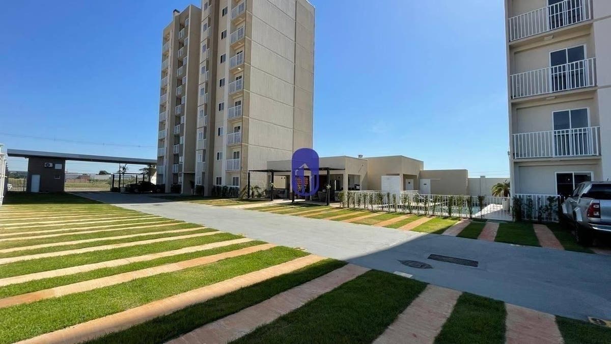 Apartamento com 2 quartos, 1 vaga - Sollarys, Rota do Sol