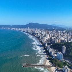 Itapema ultrapassa Balneário Camboriú e assume o m² mais caro do Brasil em 2026