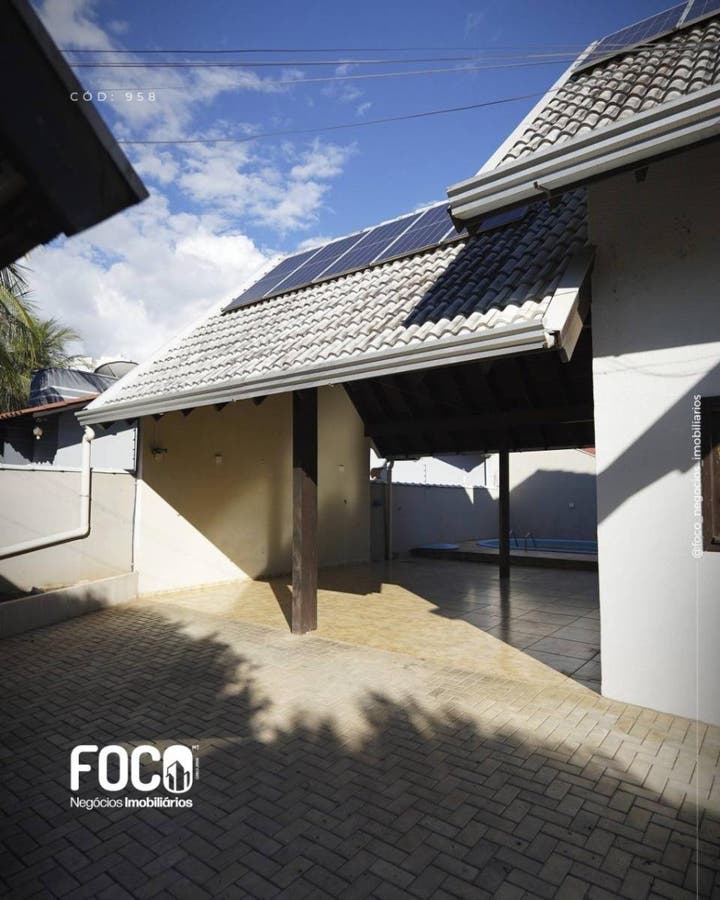 Casa com 4 quartos, 1 suíte