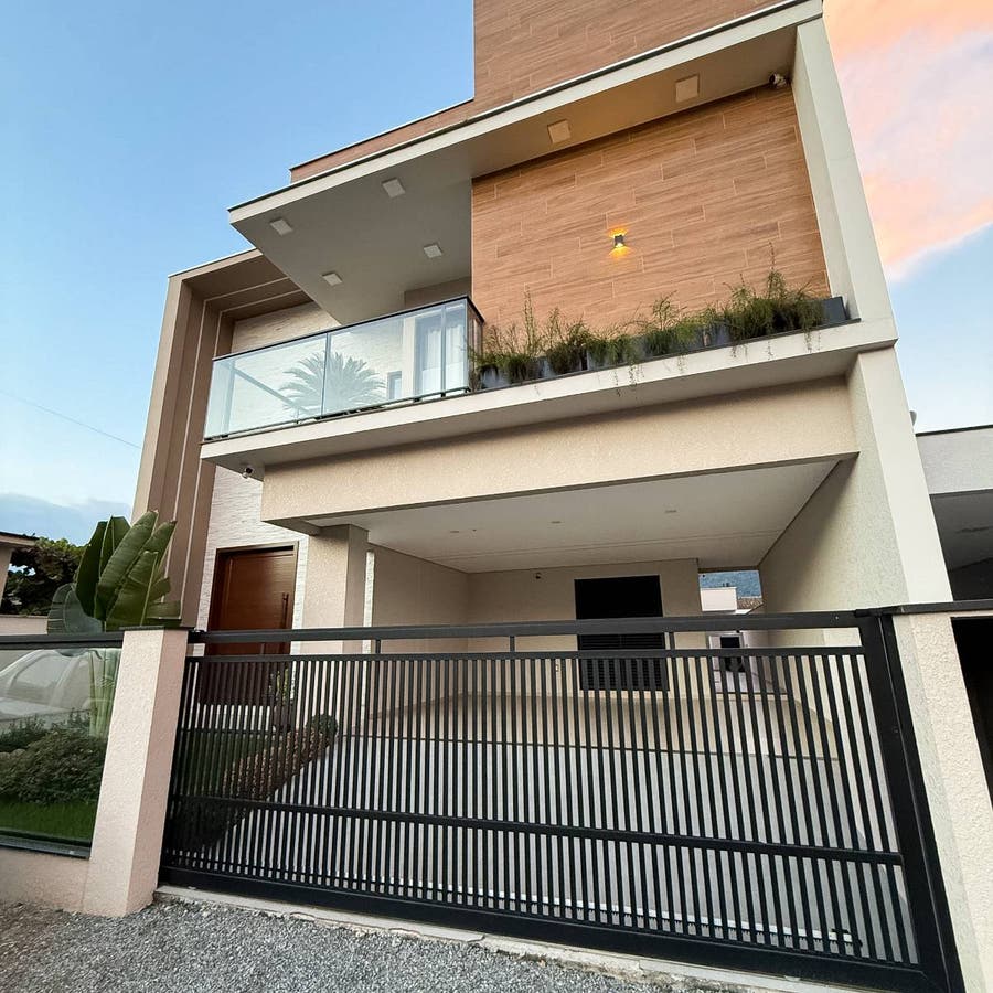 CASA ALTO PADRÃO MOBILIADA COM 3 SUÍTES | RAU - Casa em Rau, Jaraguá do Sul - à venda - D2 Imóveis