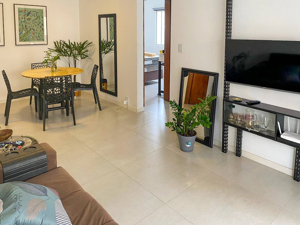 Apartamento à venda no Ed. Vale do Reno no Centro de Balneário Camboriú - Apartamento em Centro, Balneário Camboriú - à venda - Desc Imóveis