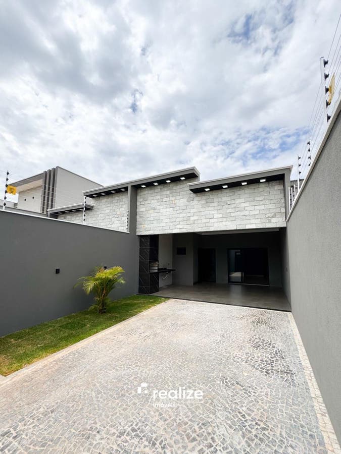 Casa com 3 quartos, Residencial Campos Elíseos - Rio Verde