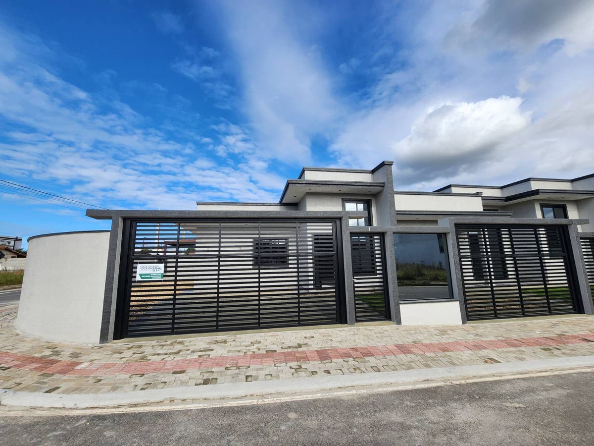 CASA DE 3 QUARTOS EM ITAJUBA-BARRA VELHA-SC - Casa em Itajuba, Barra Velha - à venda - Imobiliária De Porto