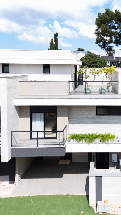 Venda Sobrado com Terraço no Xaxim em Curitiba Pr - Sobrado em Xaxim, Curitiba - à venda - BlueHouse