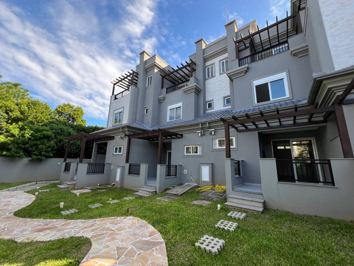 Vila das Galés Triplex 3 Suítes Beira Mar Praia Quatro Ilhas Bombinhas SC - Casa de Condomínio em 4 Ilhas, Bombinhas - à venda - Imobiliária Rota do Sol