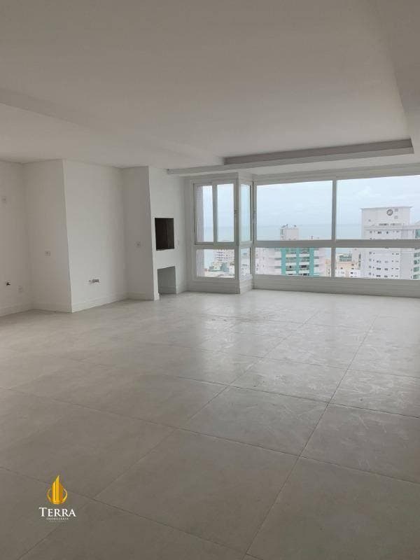 Apartamento a venda no Edifício Camboas no Centro de Balneário Camboriú. - Apartamento em Centro, Balneário Camboriú - à venda - IMOBILIÁRIA TERRA ITAJAI LTDA