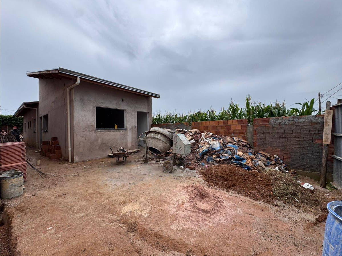 Casa à venda 2 quartos por R$ 335.000,00 - Jardim Kennedy - Poços de Caldas/MG - Casa em Jardim Kennedy, Poços de Caldas - à venda - Lago e Cunha Imóveis