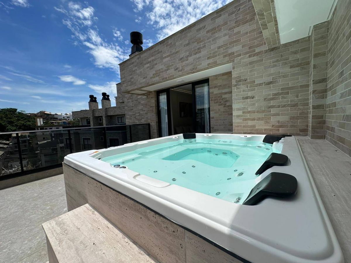 Residencial Waldgarten Cobertura Duplex com Jacuzzi à venda Praia Centro Bombinhas - Cobertura em Centro, Bombinhas - à venda - Imobiliária Rota do Sol