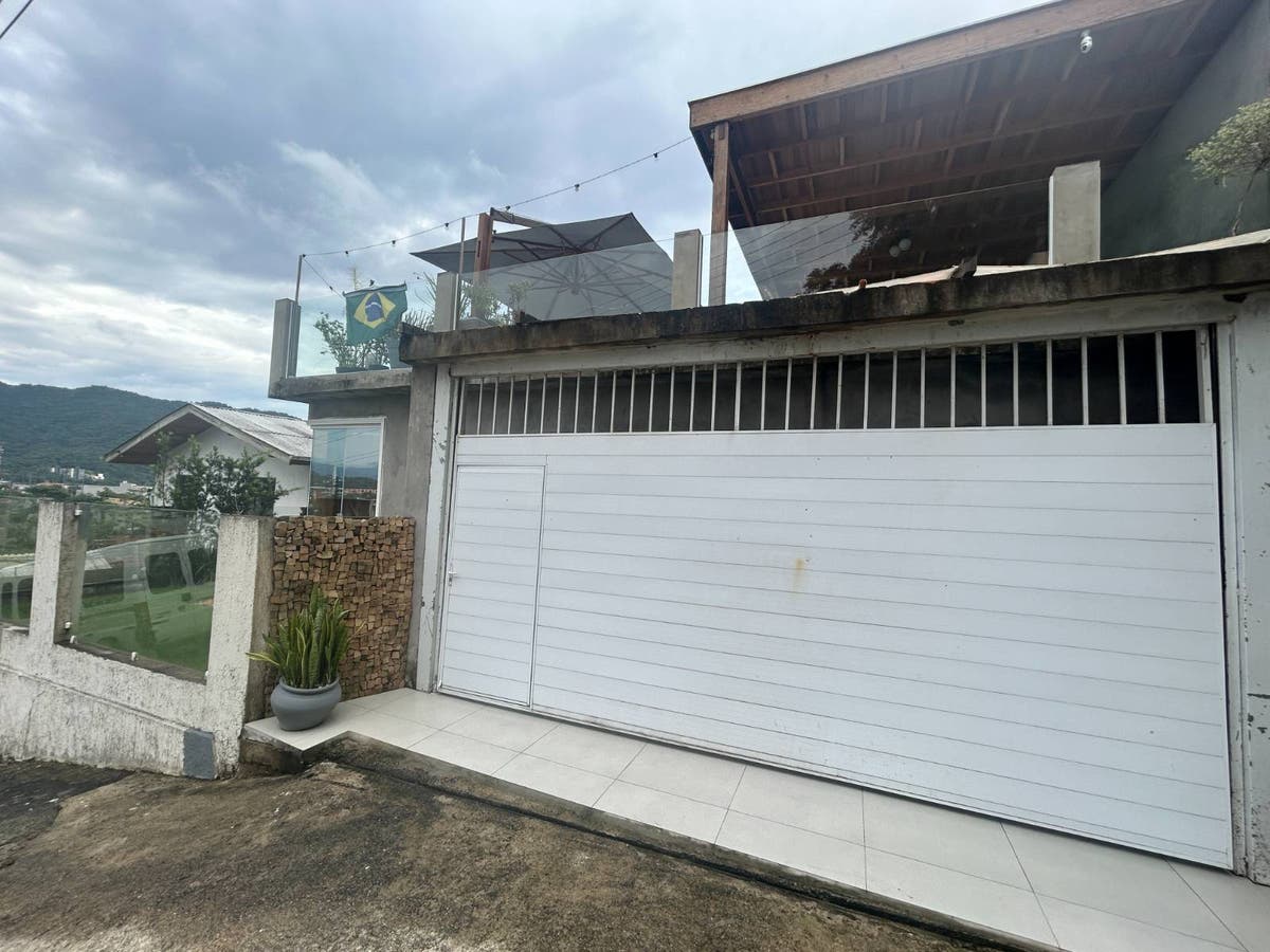 SOBRADO NA ILHA DA FIGUEIRA - JARAGUÁ DO SUL - Sobrado em Ilha da Figueira, Jaraguá do Sul - à venda - Brisa Sul Imóveis