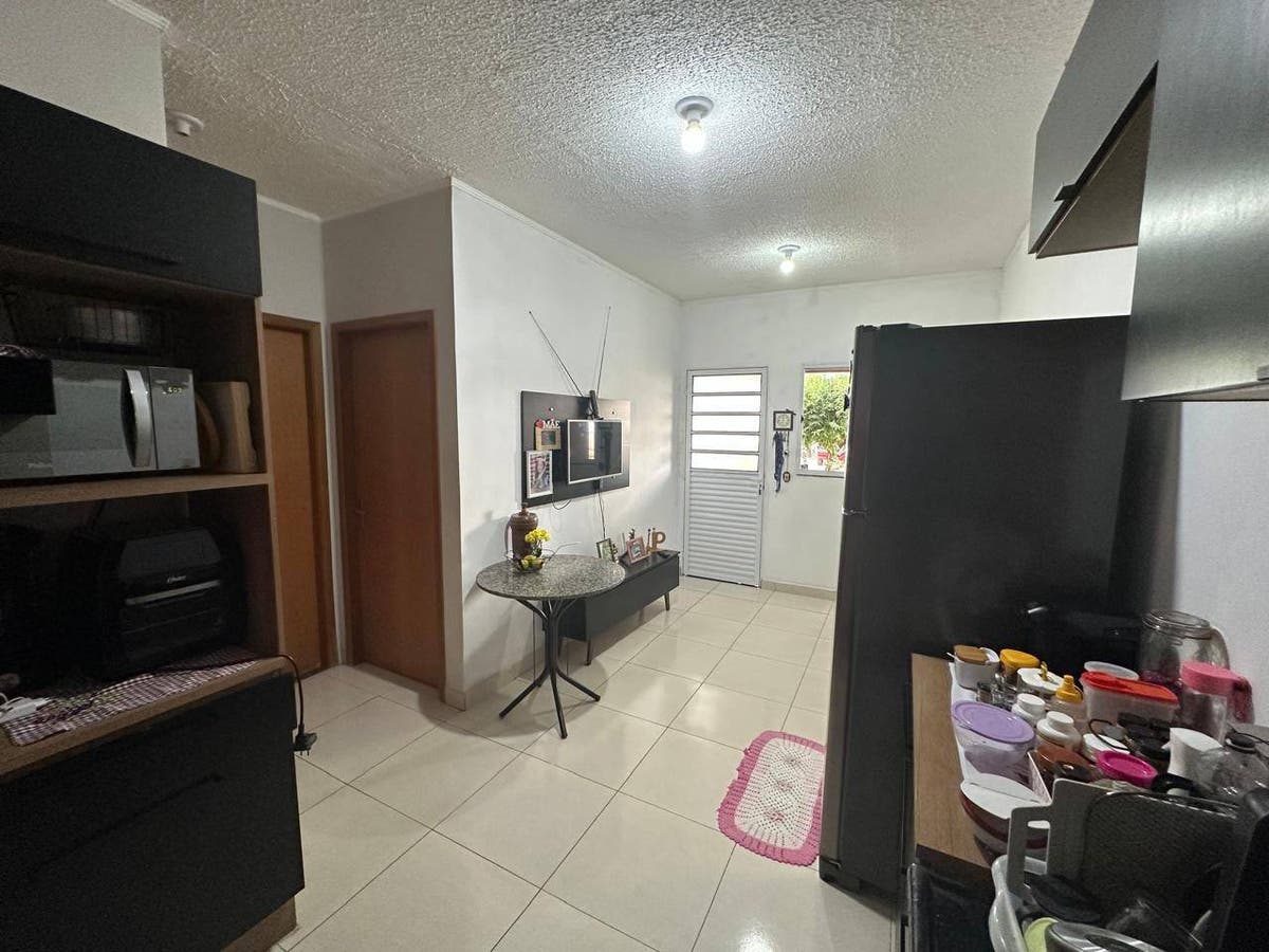 Vende-Se Casa no Condomínio Ilhas Canárias - Casa de Condomínio em Jardim Imperial, Cuiabá - à venda - Prime House Inteligência Imobiliária