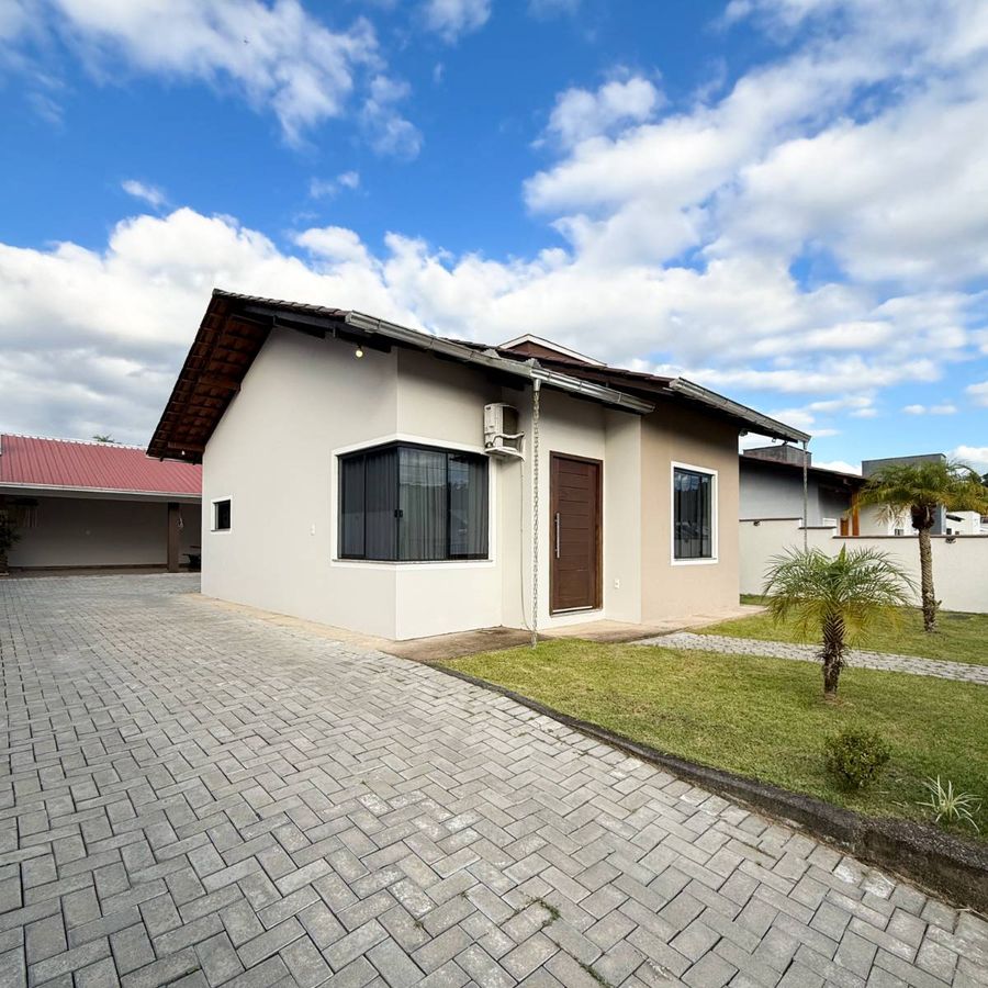 CASA SEMIMOBILIADA COM 2 QUARTOS | TRÊS RIOS DO NORTE - Casa em Três Rios do Norte, Jaraguá do Sul - à venda - D2 Imóveis