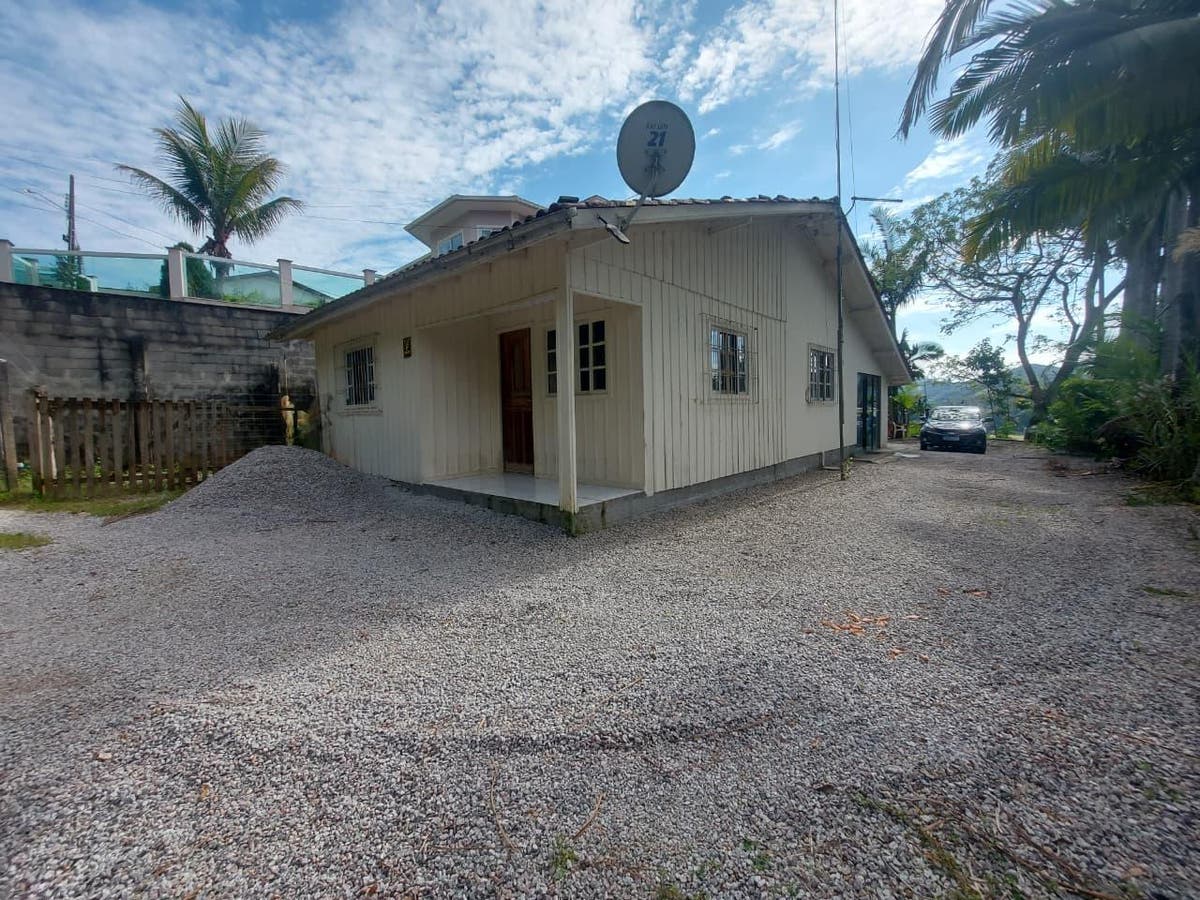 Casa de 03 dormitórios para vender por R$450.000 em Santo Amaro da Imperatriz/SC - Casa em Centro, Santo Amaro da Imperatriz - à venda - Madri Imóveis ltda
