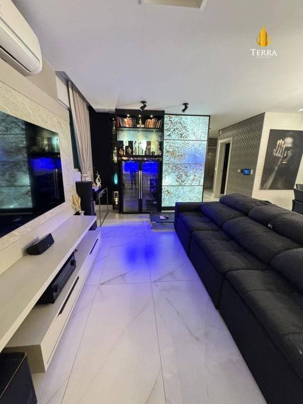 Apartamento à venda no Barra Tower no Centro em Balneário Camboriú. - Apartamento em Centro, Balneário Camboriú - à venda - IMOBILIÁRIA TERRA ITAJAI LTDA