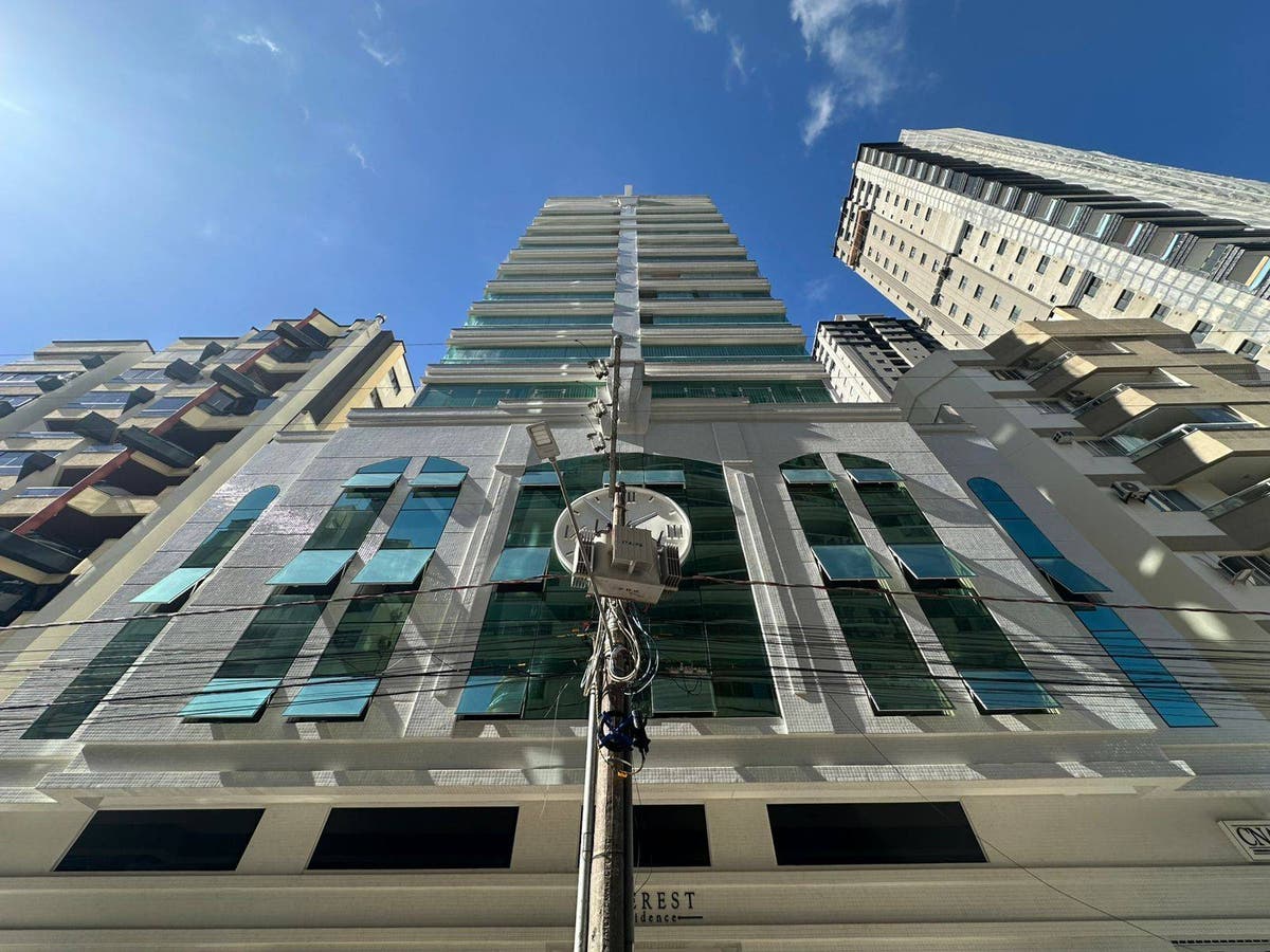 Apto 3 dormitórios (3 suítes) — EVEREST, Itapema/SC - Apartamento em Meia Praia, Itapema - à venda - Portal Imóveis Itapema